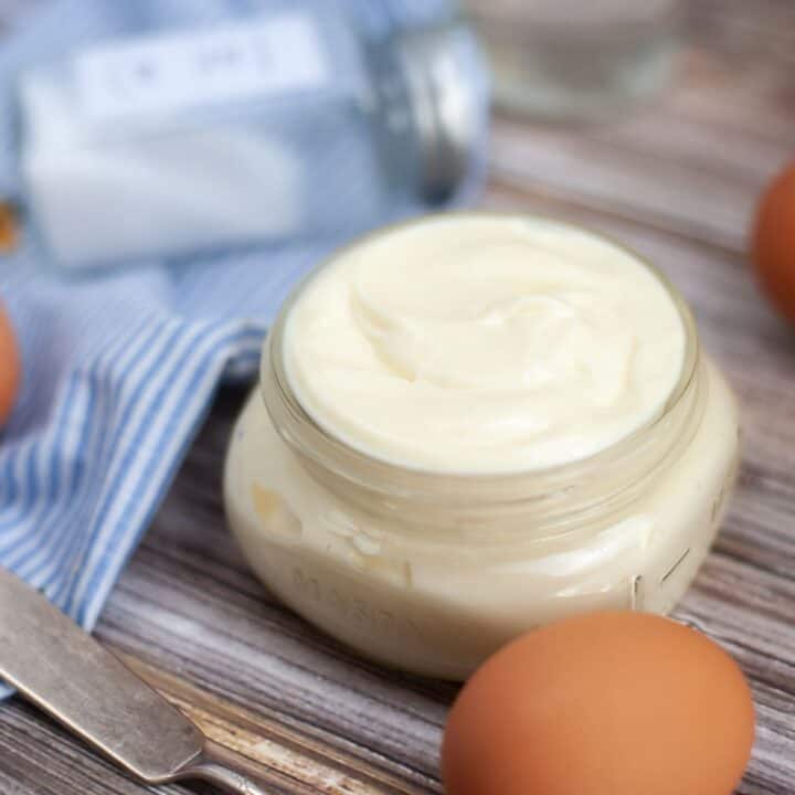 How to Make Mayonnaise without Cooking