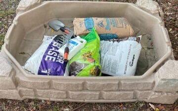 Chicken dust bath materials.
