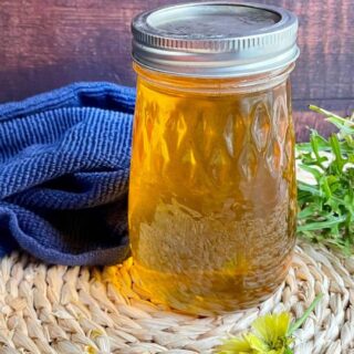 Dandelion Jelly in Mason Jar