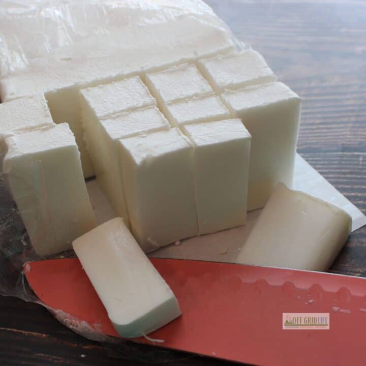 Melt and pour soap for gardeners recipe.